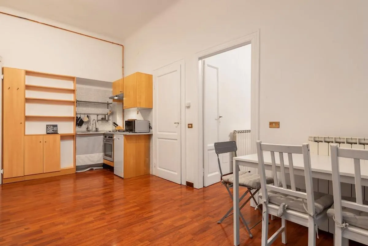 Apartment Fiamma20 Appartamento In Tricolore Milan