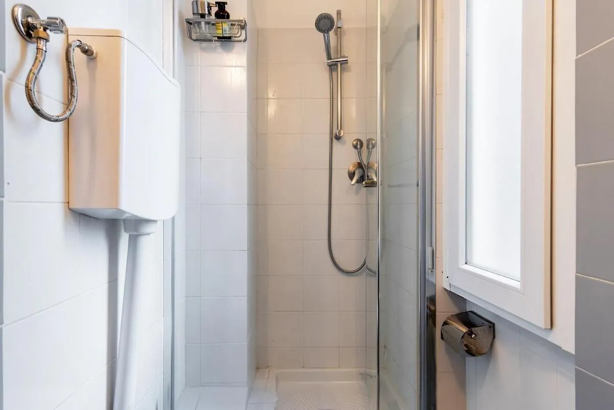 Apartment Fiamma20 Appartamento In Tricolore Milan
