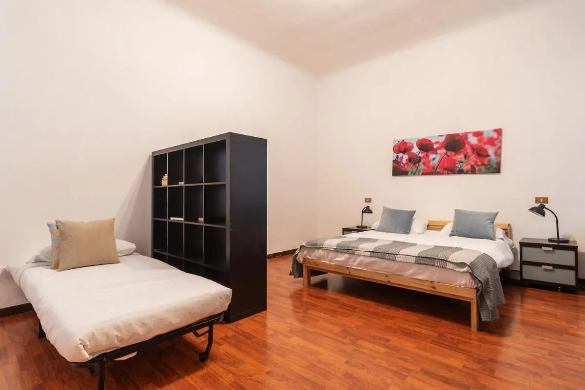 Fiamma20 Appartamento In Tricolore Milan Apartment